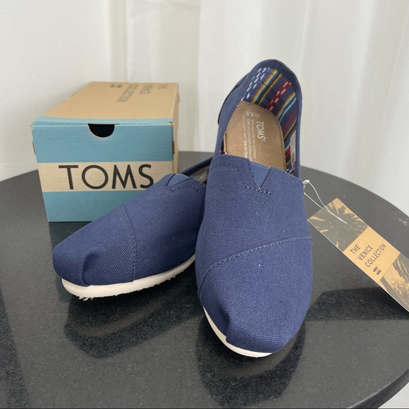 TOMS Classic Navy Canvas Alpargatas Flats Loafers - Picture 3 of 15